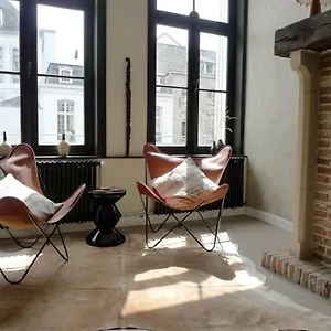 The Doghouse 3* Bruges
